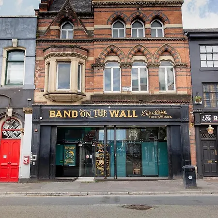 Lewis Apartment 3 Well Located Northern Quarter Sleeps Upto 8-2
